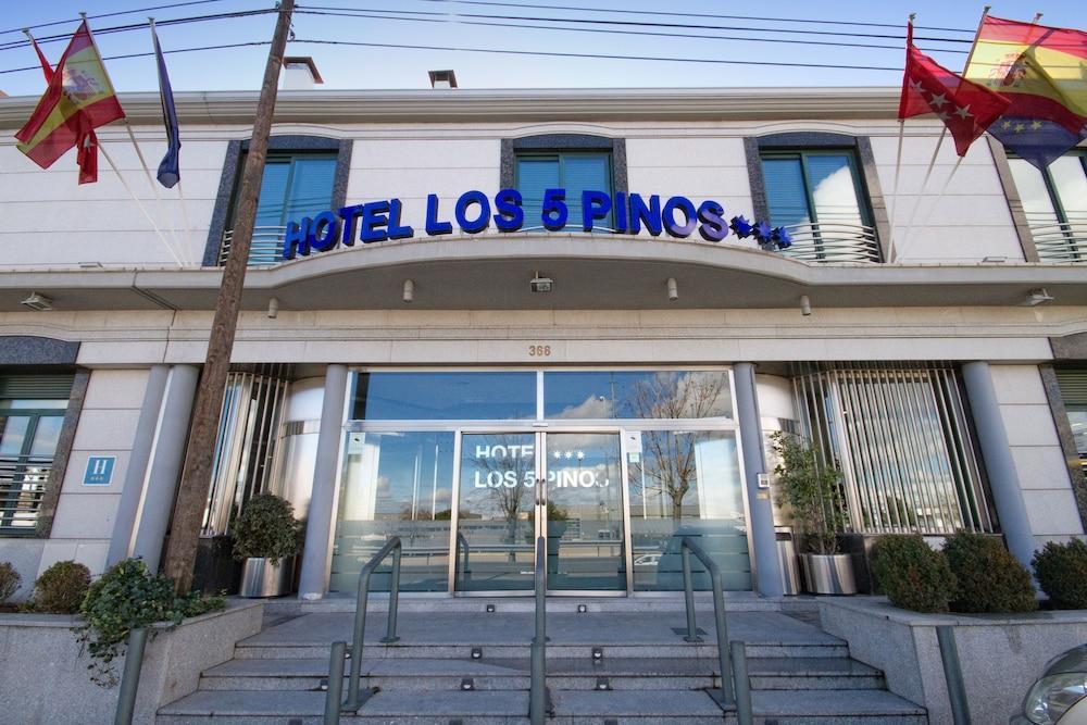 Hotel Los 5 Pinos Madryt Zewnętrze zdjęcie